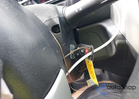 2018 Nissan Versa 1.6 Sv z USA, uszkodzony, nr VIN 3N1CN7AP6JL868675